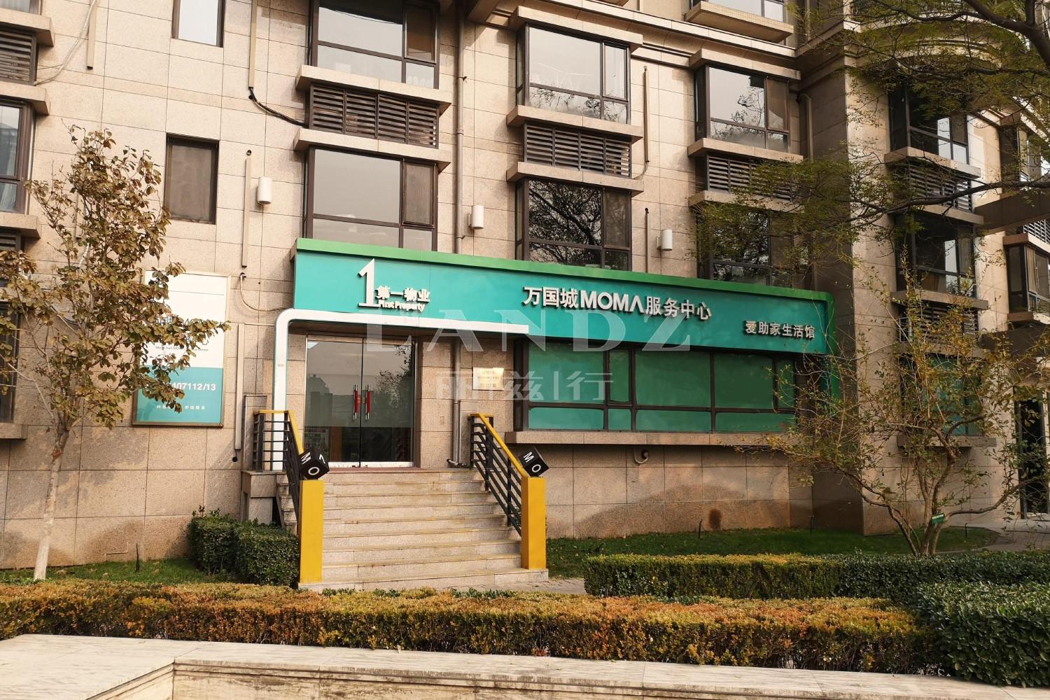 上海东城区当代万国城低层三居室224.