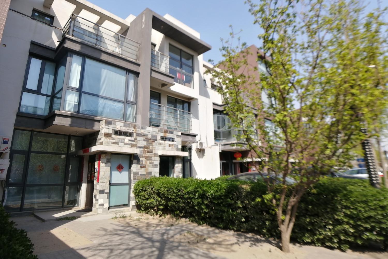 东潞苑八区满五1400万63530元/㎡通州 潞苑核心区 尚东庭底商 别墅